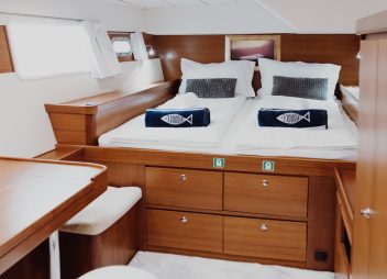 yacht charter catamaran Mala cabin