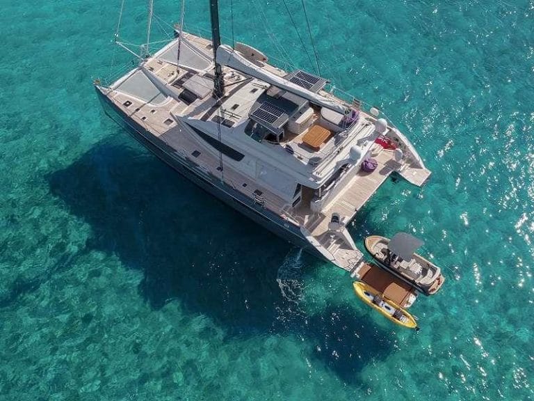 Yacht charter catamaran Namaste