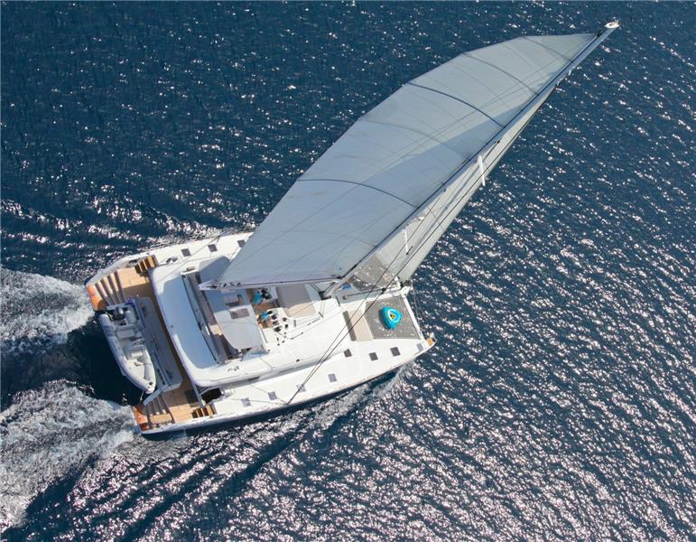 Yacht charter Catamaran Nova