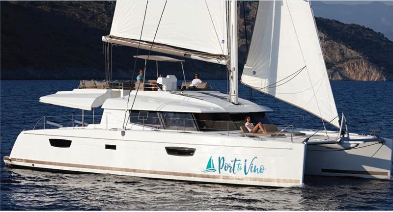 Yacht charter Catamaran Port to Vino