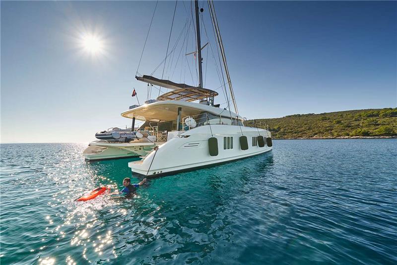 Yacht charter Catamaran SINATA