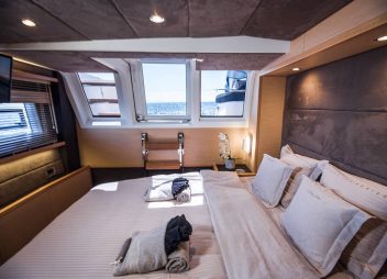 yacht charter double cabin Carpe Diem