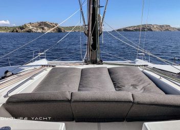 yacht charter Duolife sundeck