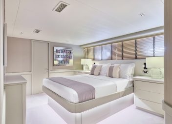 yacht charter Endless Summer ensuite