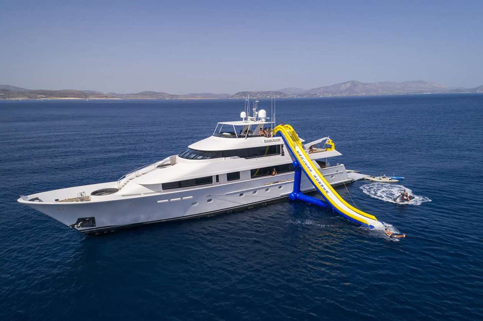 yacht charter Endless Summer motor