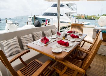 yacht charter Euphoria aft deck