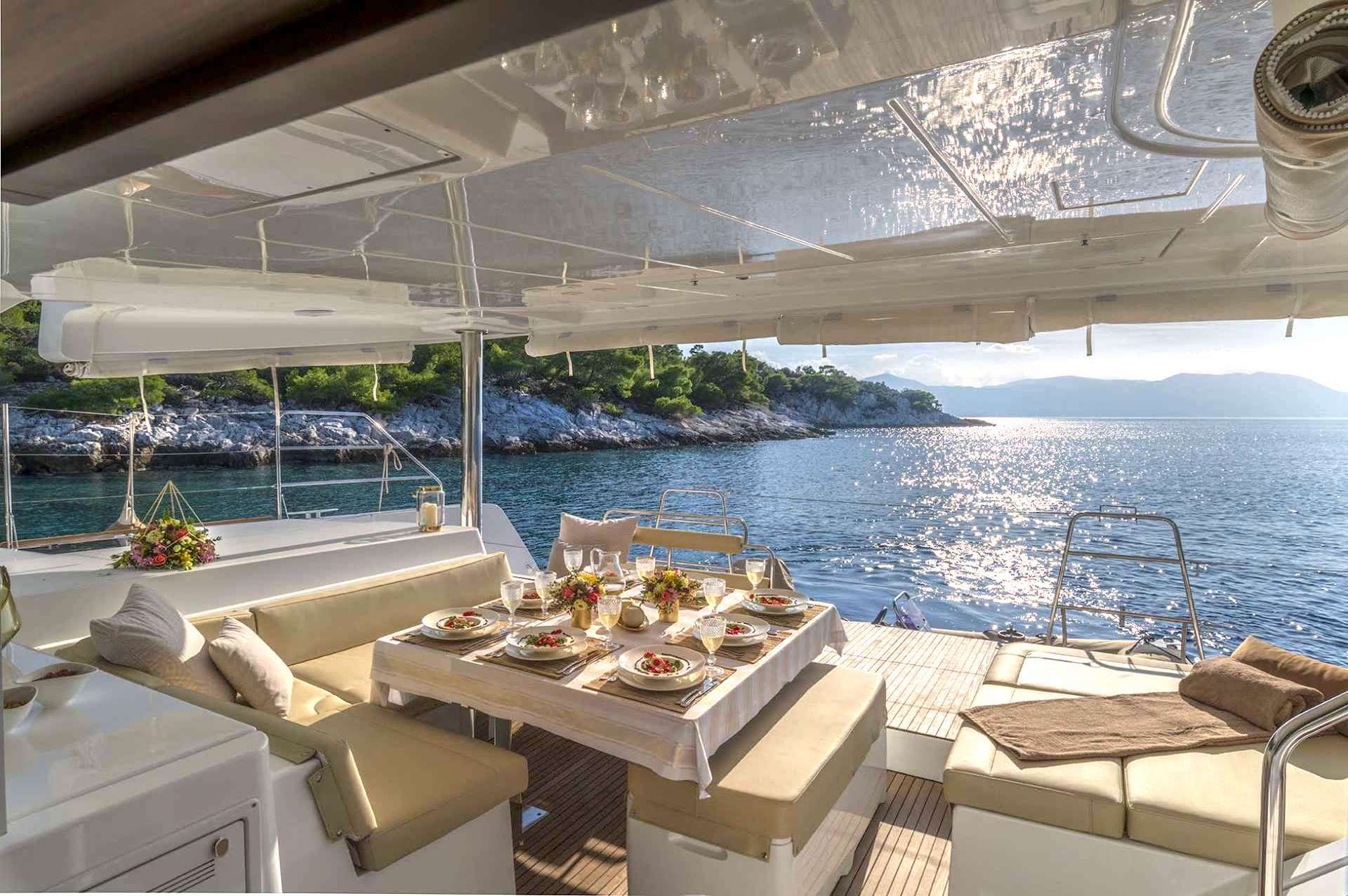 yacht charter Flo aft deck