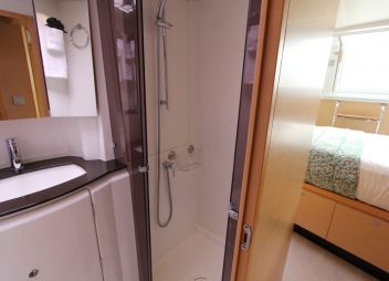 yacht charter Foxy Lady en suite