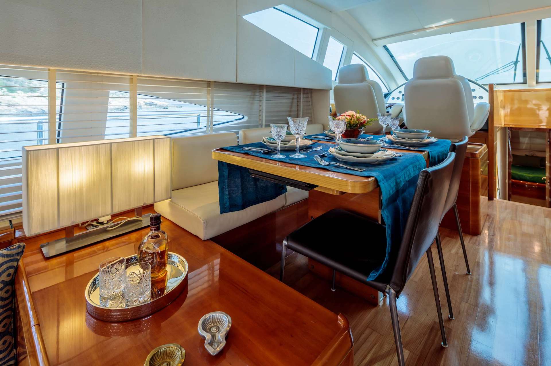 yacht charter George V dining