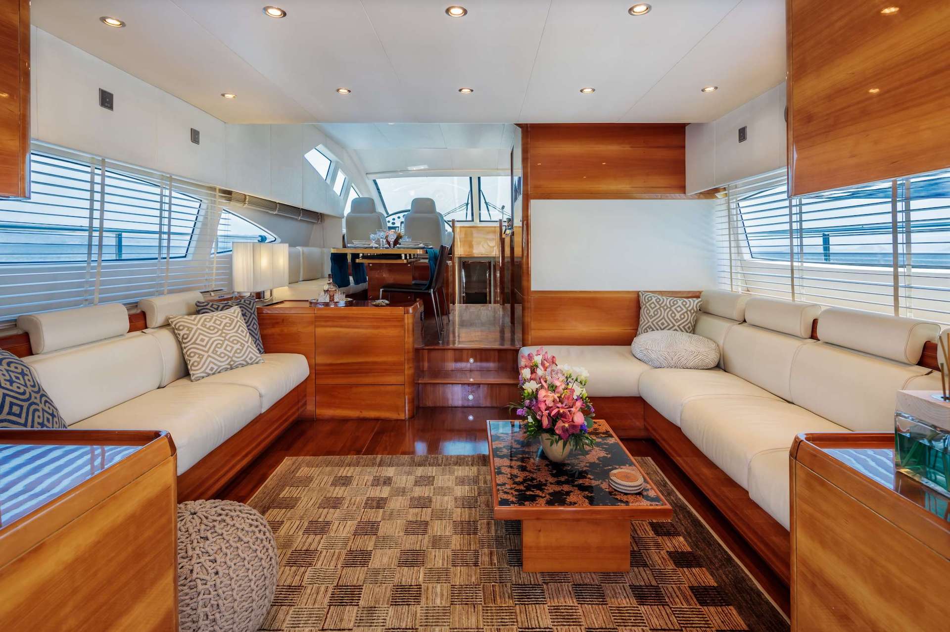 yacht charter George V saloon