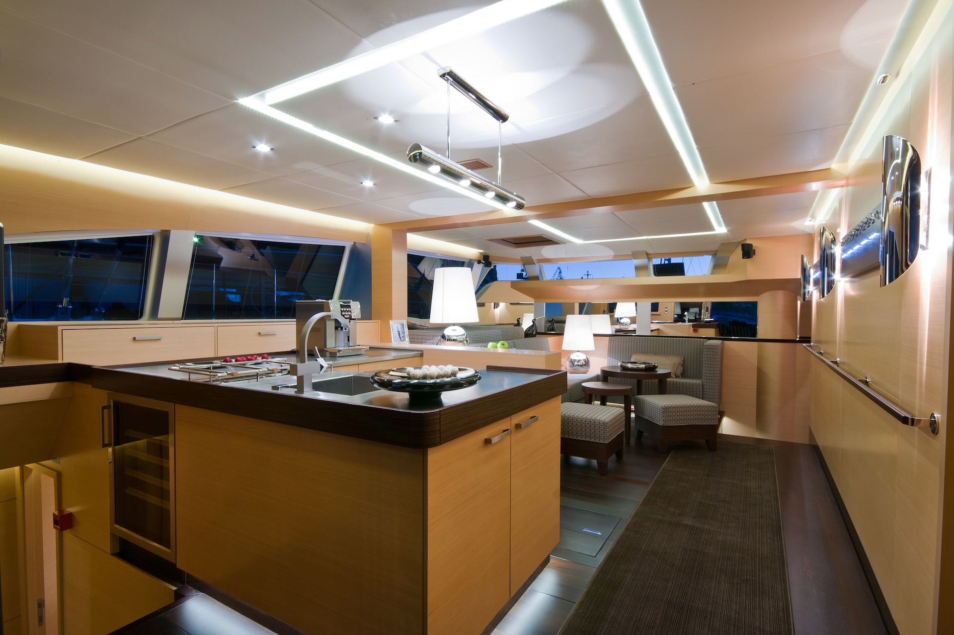 yacht charter Ipharra galley