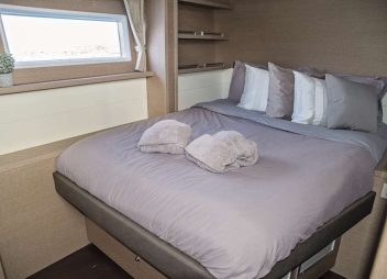 yacht charter Island Hoppin double cabin