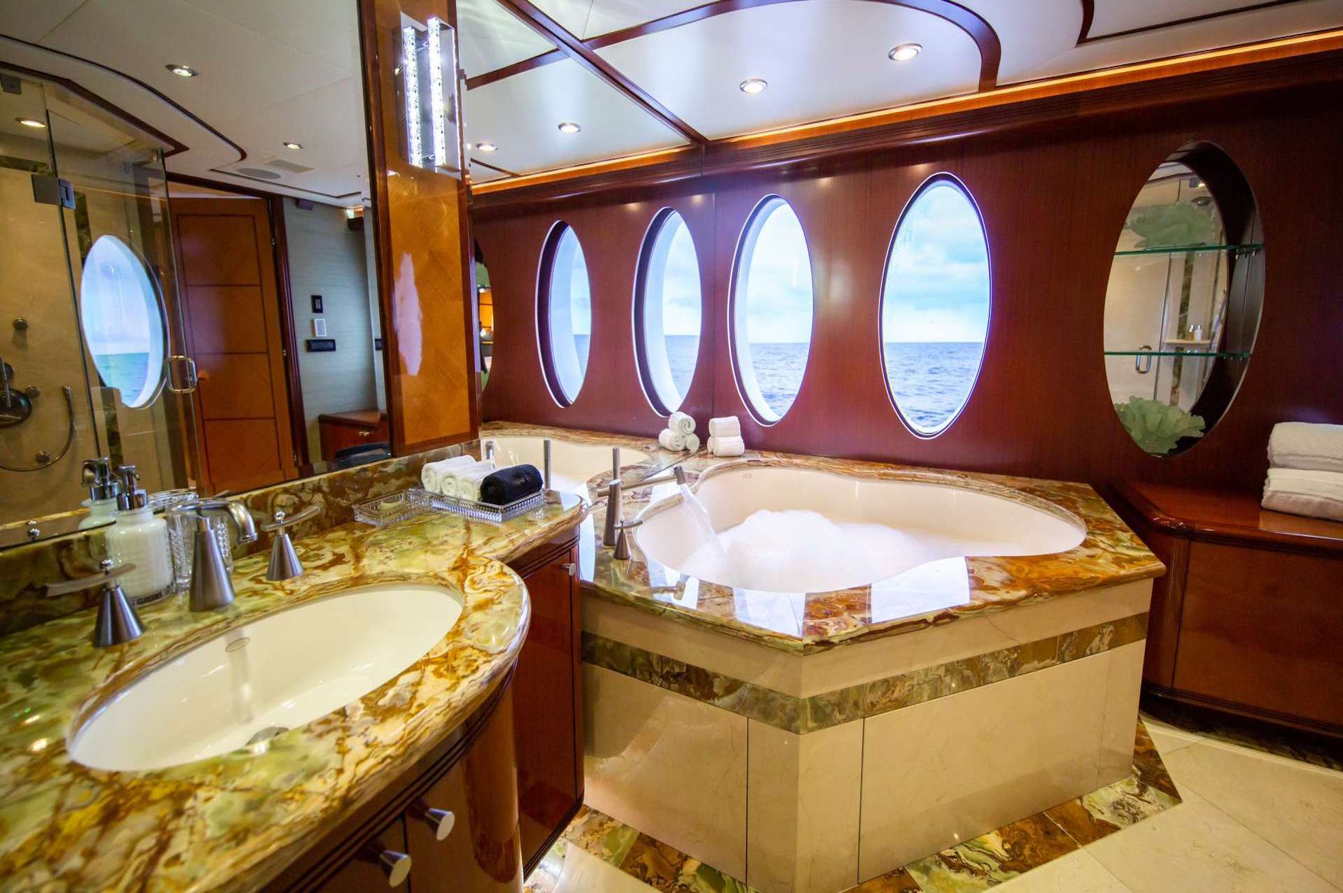 yacht charter Just Enough bathroom