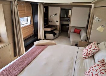 yacht charter Just Marie II cabin