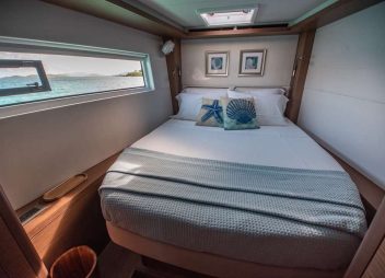 yacht charter Karma cabin
