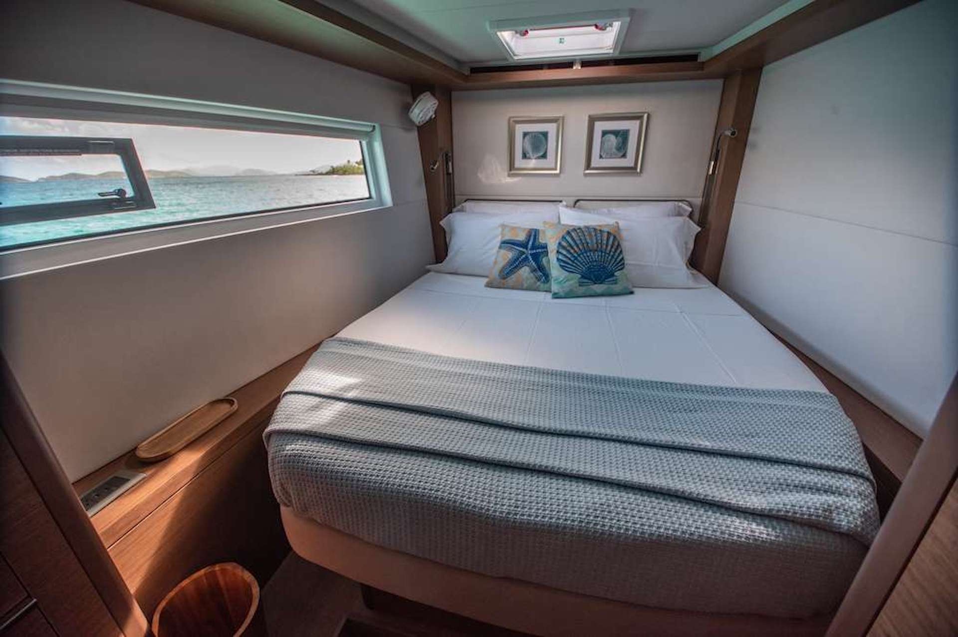 yacht charter Karma cabin