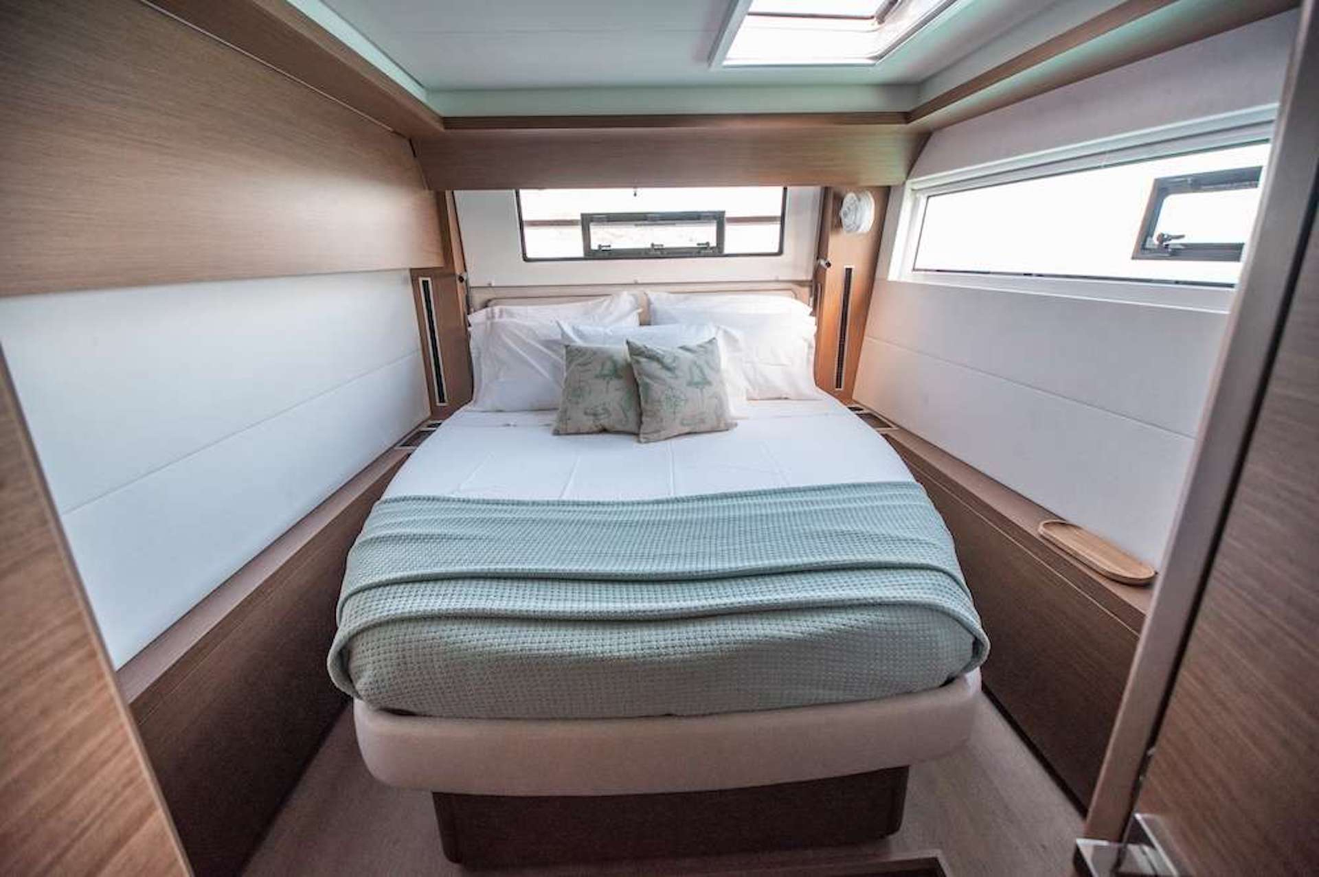 yacht charter Karma double cabin