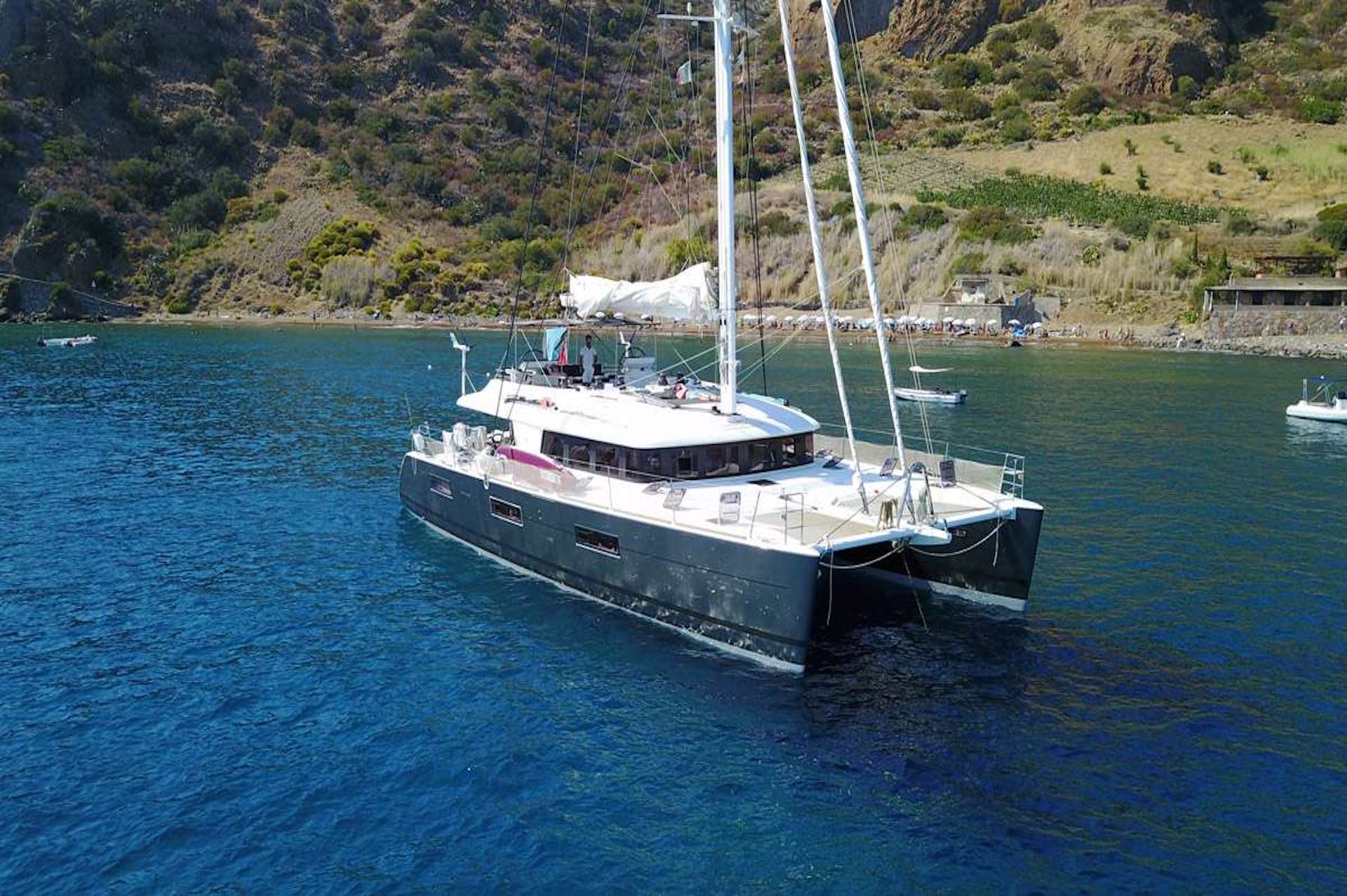 yacht charter Kaskazi Four