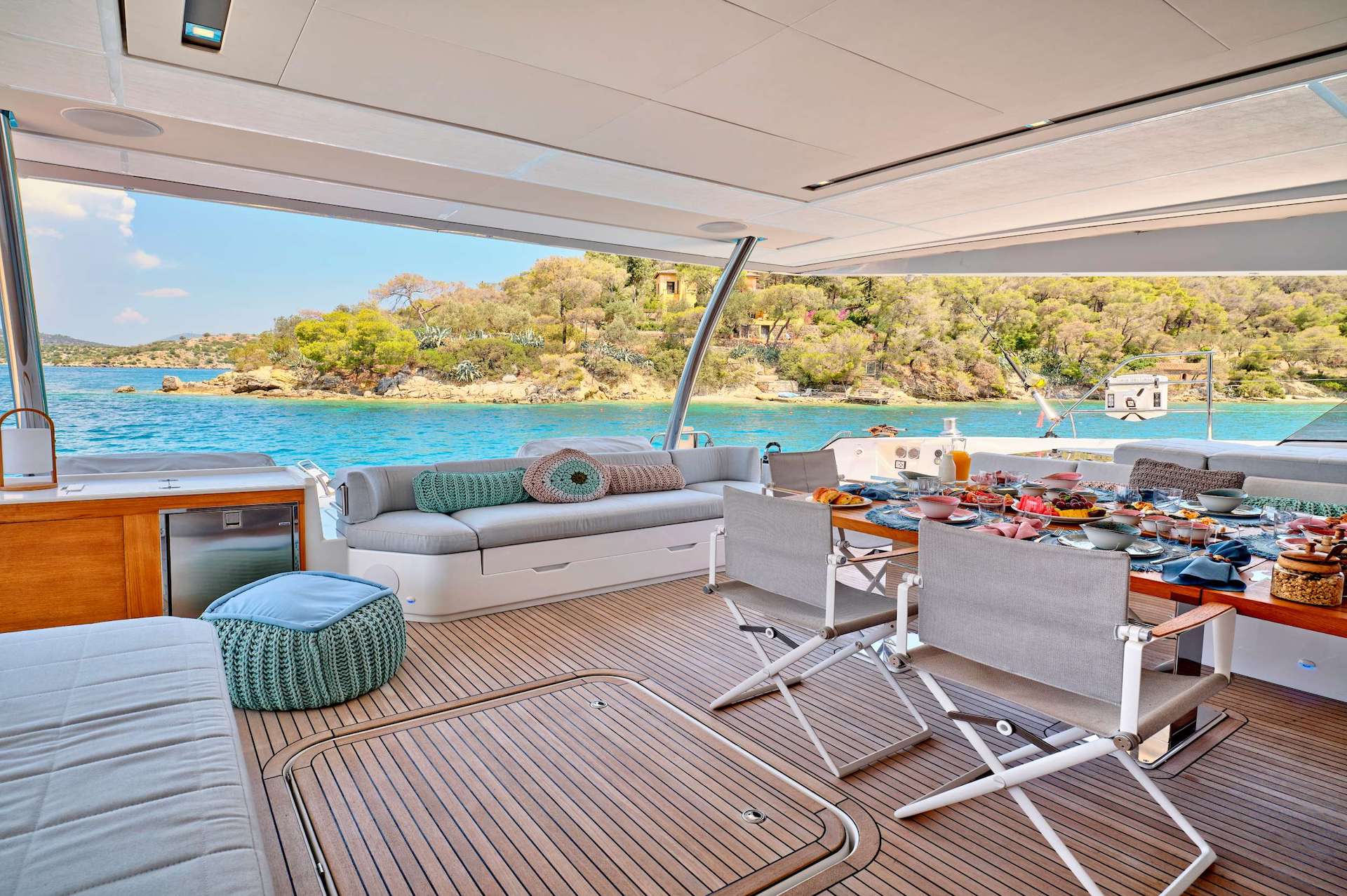 yacht charter Kimata flybridge