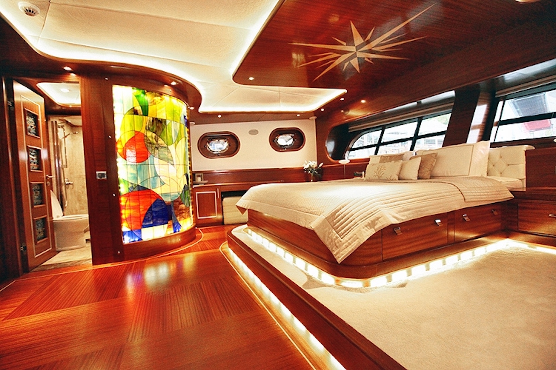 yacht charter La Bella Vita cabin