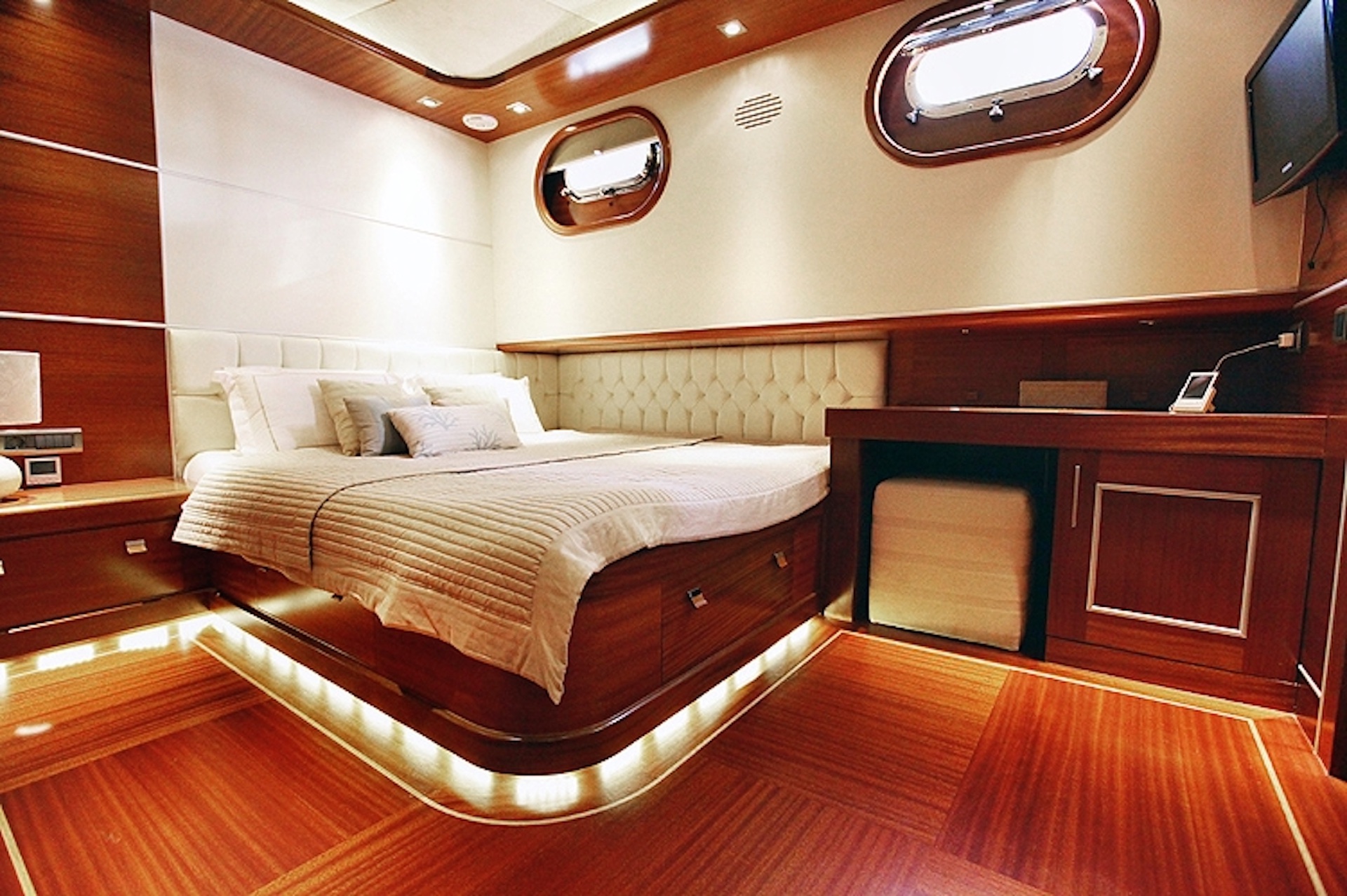 yacht charter La Bella Vita double cabin