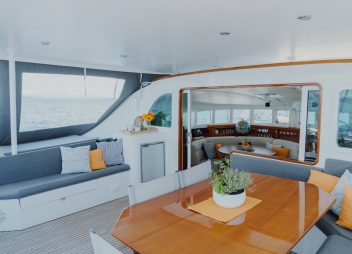 yacht charter Mala aft deck