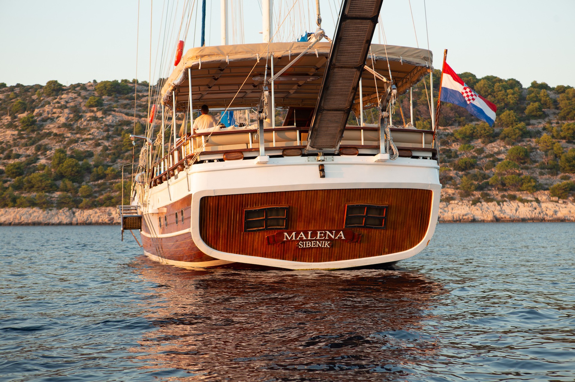 yacht charter Malena away