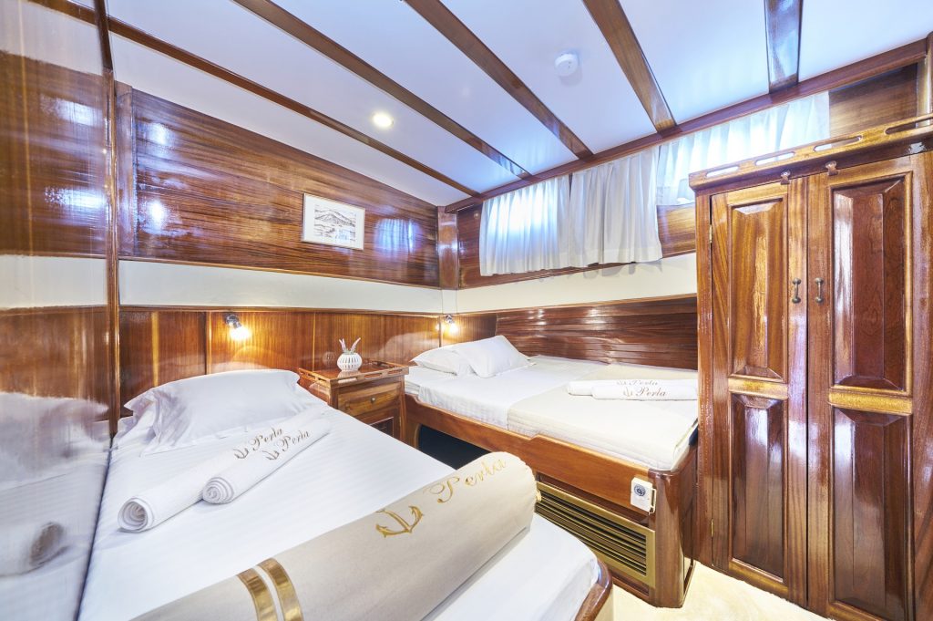 yacht charter Perla twin cabin