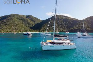 Yacht charter Catamaran Luna