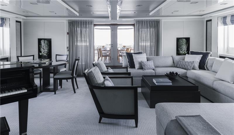 Luxury Modern Lounge Cabin in Yacht Charter - High Point Yachting
