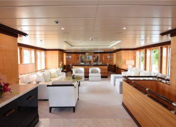 Luxury Sapcious Salon in Yacht Charter, Sail with experts for great vacations - High Point Yachting