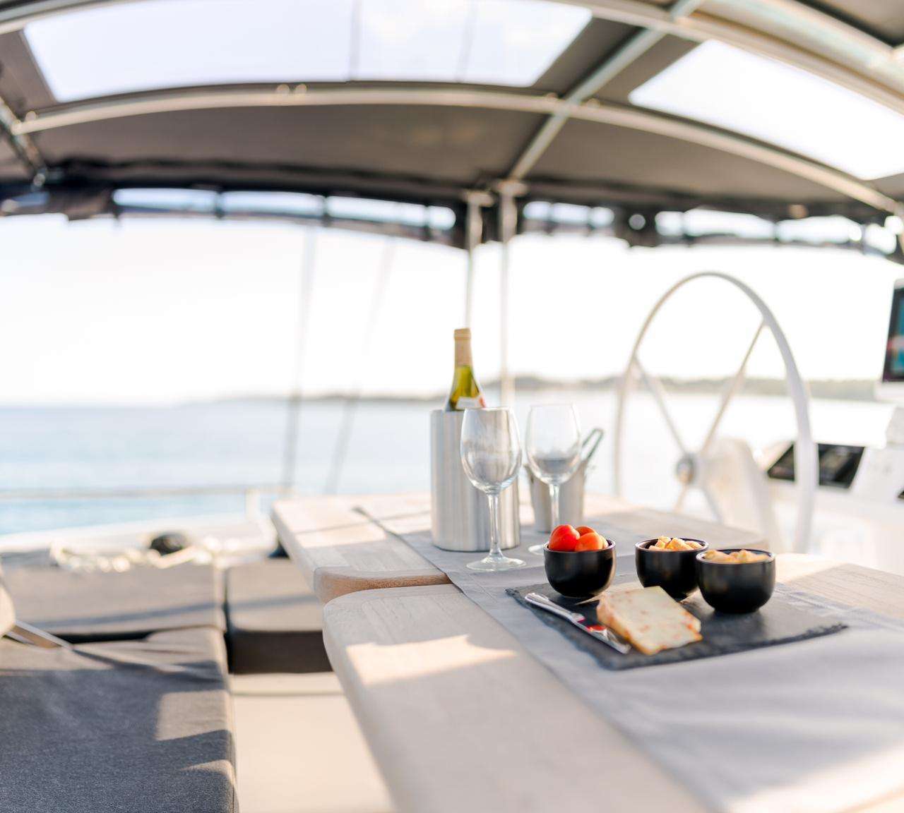 Best Wine & Breakfast yacht charter - High Point Yachting
