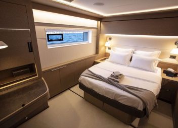 yacht charter Babac cabin