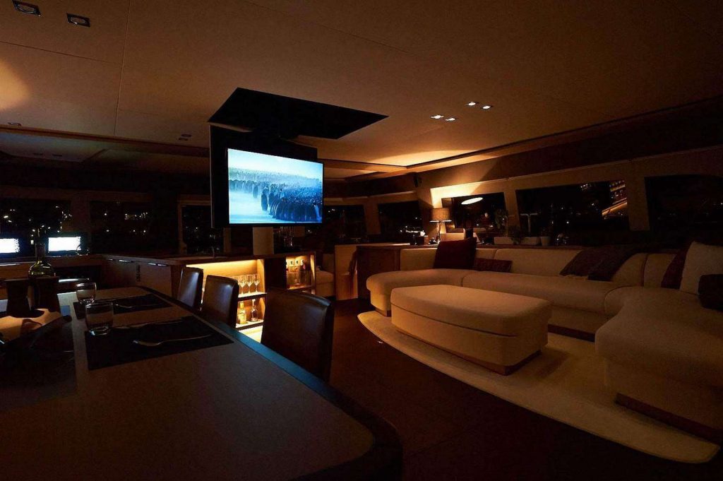 yacht charter Babac cinema