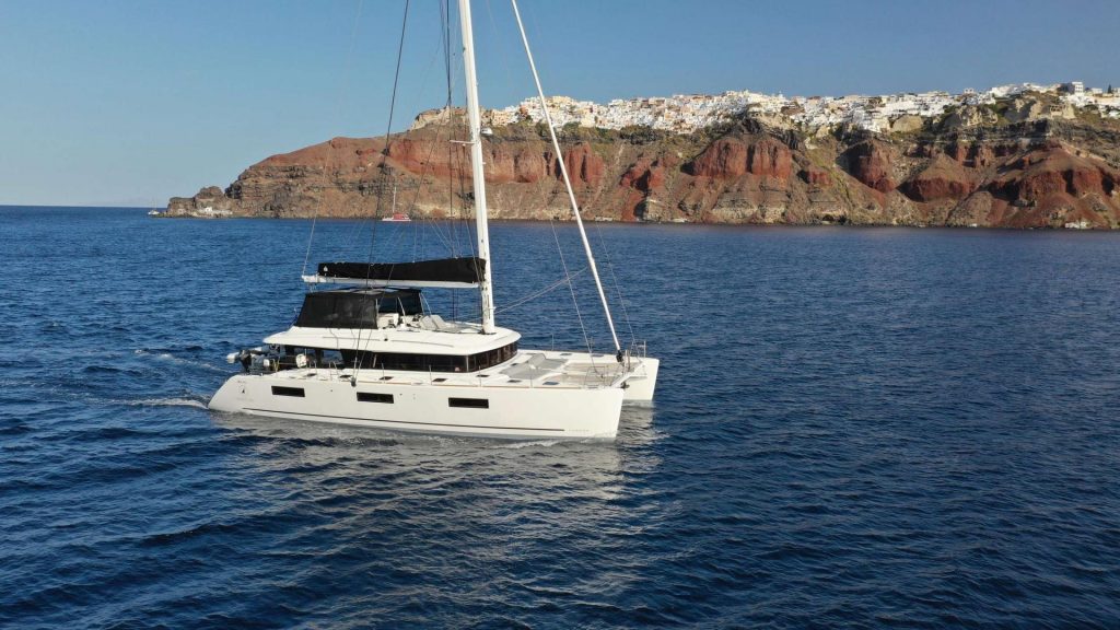 Yacht charter Catamaran Santorini