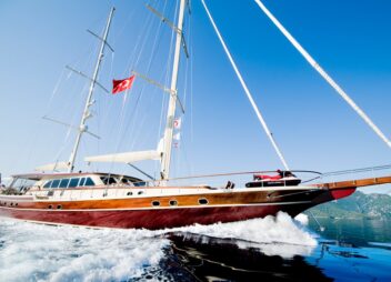 Yacht charter gulet Daima
