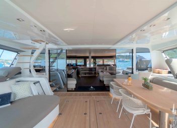 yacht charter Joy aft deck