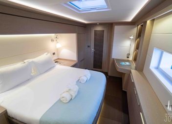 yacht charter Joy queen cabin