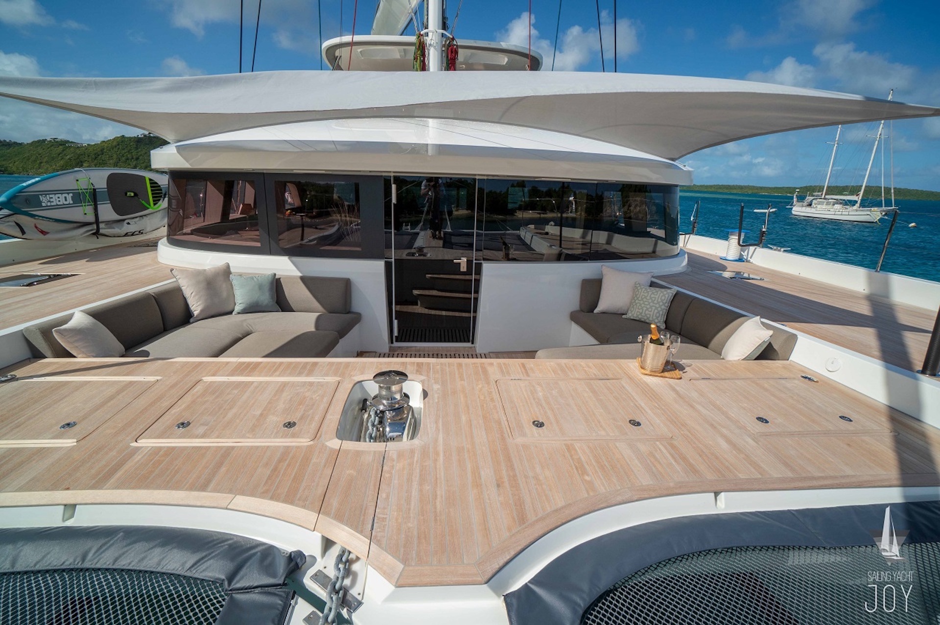 yacht charter Joy sundeck