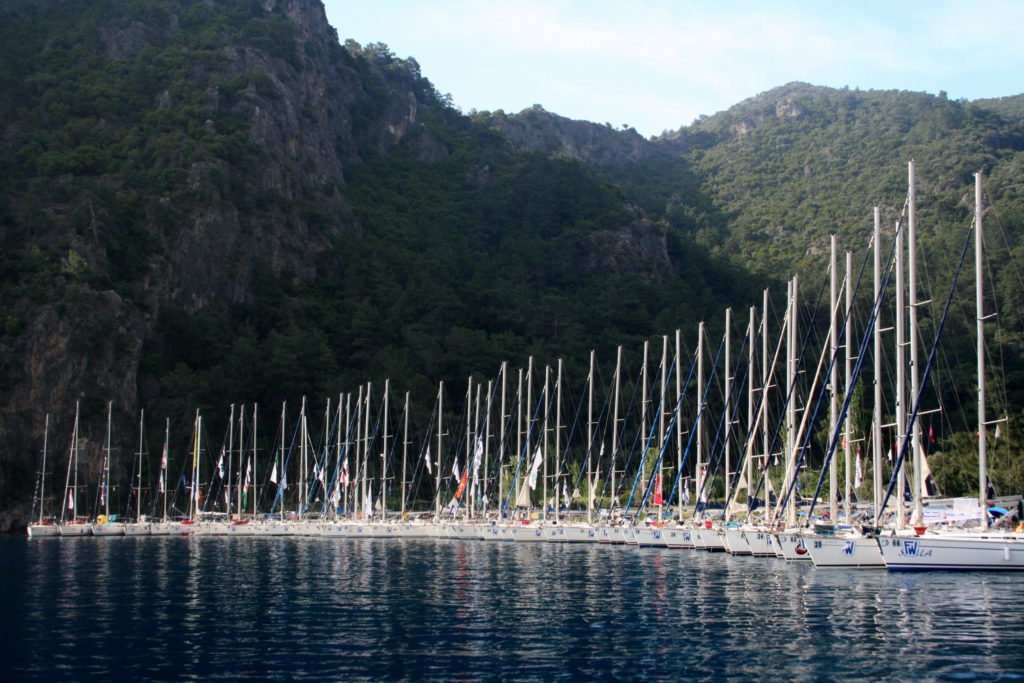 Iconic ECC photo: The fleet of 70 boats anchored in the Fisherman's Bay in 2007 - High Point Yachting