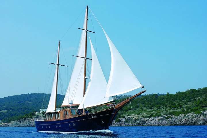 Crewed Yacht charter Gulet Liana H