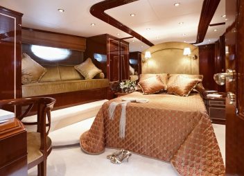 Iraklis yacht charter stateroom