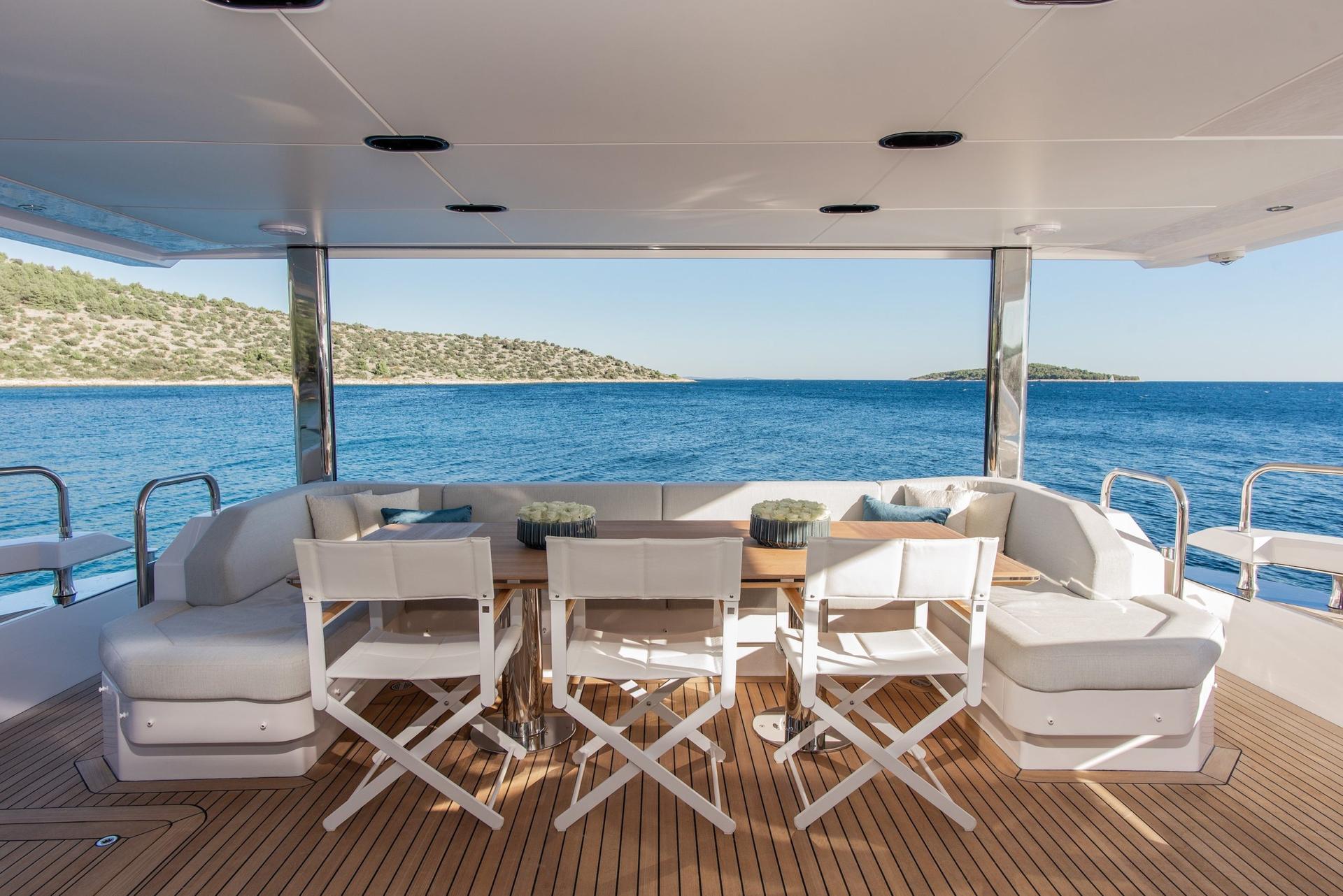 Dawo brand new 27m Azimut yacht charter in Croatia from UK & USA - High Point Yachting