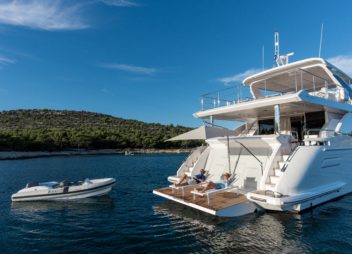 Dawo brand new 27m Azimut yacht charter in Croatia with TV Salon, High speed internet & beautiful ensuite cabins - High Point Yachting