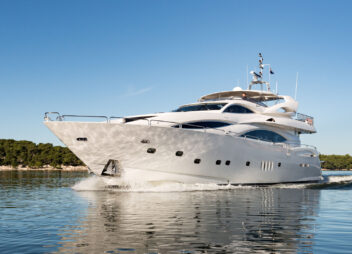 Baby I Sunseeker yacht charter