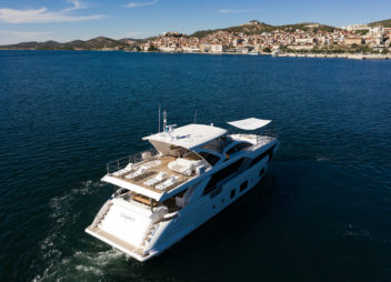 Dawo brand new 27m Azimut yacht charter in Croatia with TV Salon, High speed internet & beautiful ensuite cabins - High Point Yachting