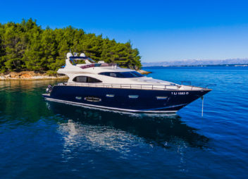Secret Life Crewed Charter for high-speed travel - High Point Yachting