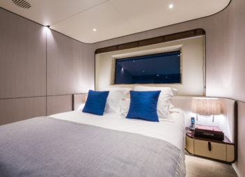 Heed motor super yacht charter relaxed luxury yacht cabin with sea view - High Point Yachting