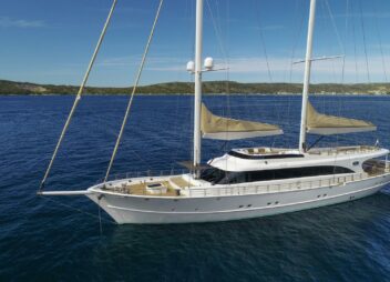 Luxury sailing yacht Acapella in Croatia