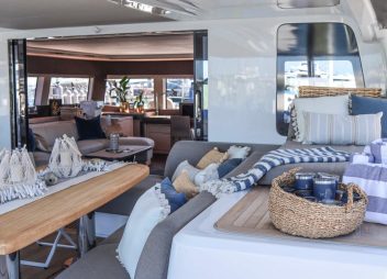 yacht charter Aeolus aft deck